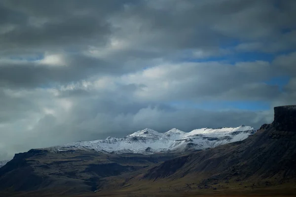 Φυσικό Τοπίο Στη Δυτική Ισλανδία Χερσόνησος Snaefellsnes Βουνά Την Ημέρα — Φωτογραφία Αρχείου
