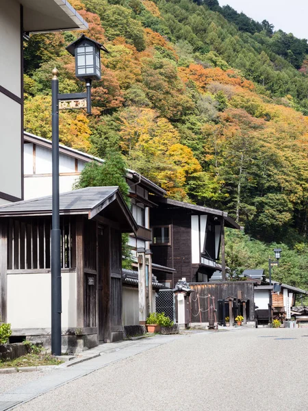 長野県木曽町 2017年10月23日 中山道の宿場町だった木曽福島の歴史地区の伝統家屋 — ストック写真
