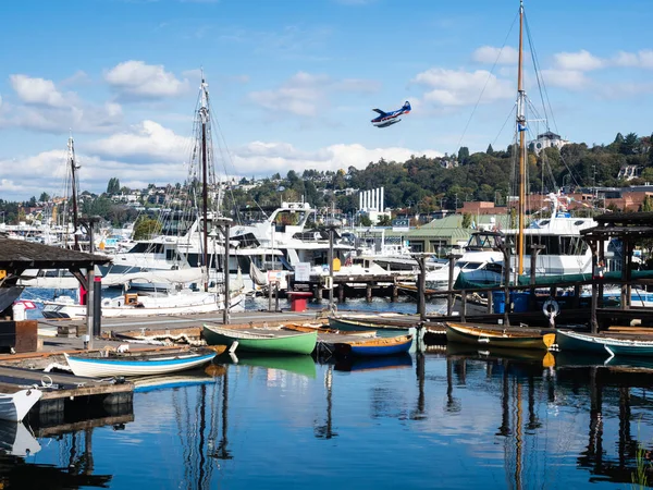 Seattle Usa October 2018 Σκάφη Στις Όχθες Της Lake Union — Φωτογραφία Αρχείου