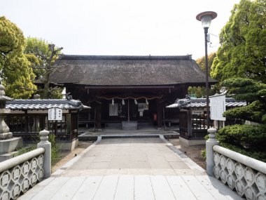 Imabari, Japonya - 11 Nisan 2018: Bekku Oyamazumi Tapınağının Haiden Salonu