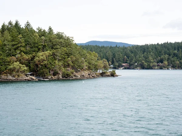 金曜日の港からオーカス島へのフェリーの外からの景色 San Juan Islands Usa — ストック写真