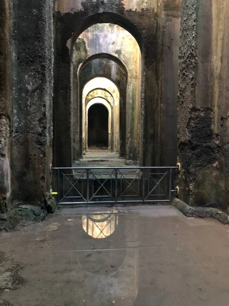 The Piscina Mirabilis ancient Roman cistern on the Bacoli hill in Naples — Stock Photo, Image