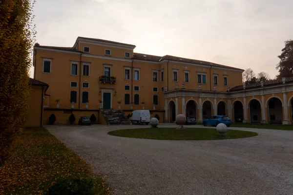 Villa Fogazzaro-Colbachini aresidence of the writer Antonio Fogazzaro — стокове фото