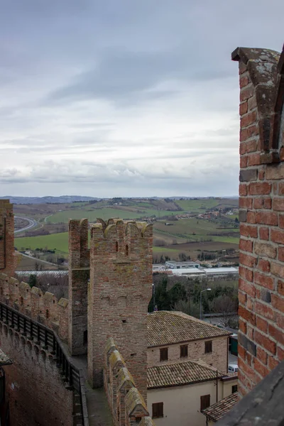 Gradara je italské město v regionu Marche ve střední Itálii — Stock fotografie