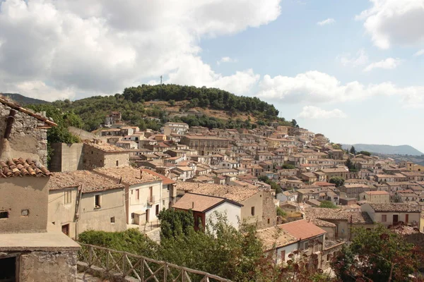 Cerchiara di Calabria is een klein dorpje in het zuiden van Italië — Stockfoto