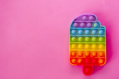 Çocuklar stres önleyici oyuncaklar çok renkli gökkuşağı modası yenilik popüler çocuklar için zımbırtı, metin için metin alanı