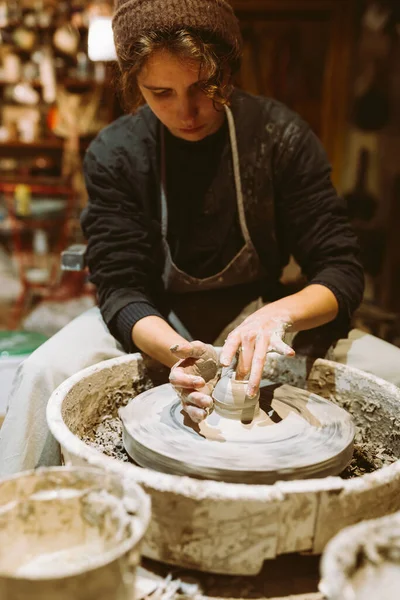 Master Potter Work Young Teenage Girl Authentic Clay Stained Clothes — 스톡 사진