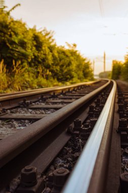 Şehirdeki tren rayları.