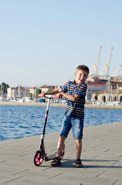 Happy Family Lifestyle Holiday Concept Little Boy Riding Scooter Walking — Stock Photo, Image