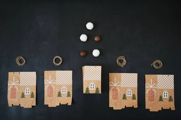 Ručně Vyráběné Vánoční Dárkové Krabice Čokoládovými Bonbóny Nový Rok Diy — Stock fotografie
