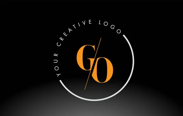 Orange Serif Lettre Logo Design Avec Découpe Créative Intersectée — Image vectorielle