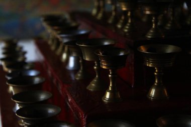 Tapınak Manastırı 'ndaki Dini Tereyağı Lambası Festivali' nde Budist Eski Sunak Mumları 