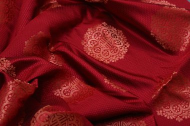 Moğol ipek kumaşı tam çerçeve