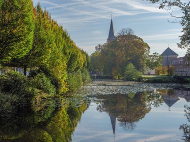 Westphalia 'da bir şatoda sonbahar zamanı