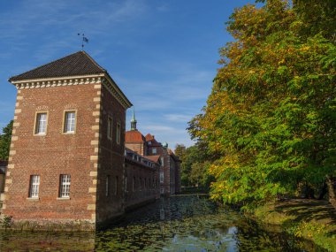 Westphalia 'da bir şatoda sonbahar zamanı