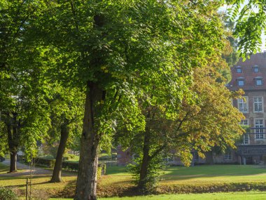 Westphalia 'da bir şatoda sonbahar zamanı