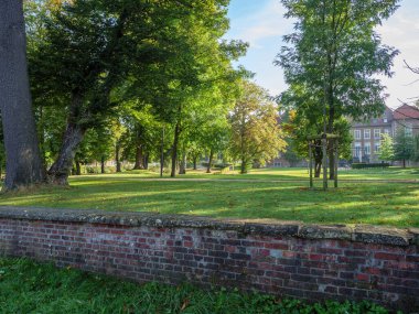 Westphalia 'da bir şatoda sonbahar zamanı