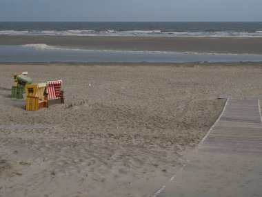 Alman Kuzey Denizi 'ndeki Langeoog adası.