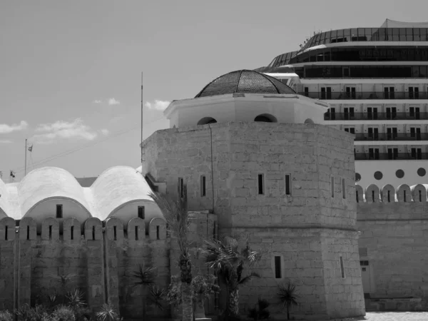 突尼斯城 位于地中海畔 — 图库照片
