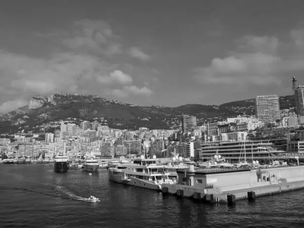 地中海のモナコ — ストック写真