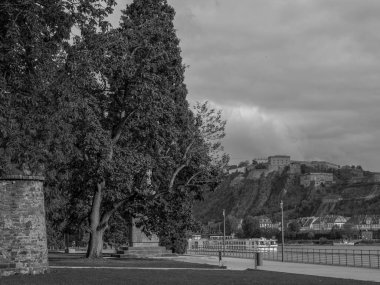 Ren nehrindeki Koblenz şehri.