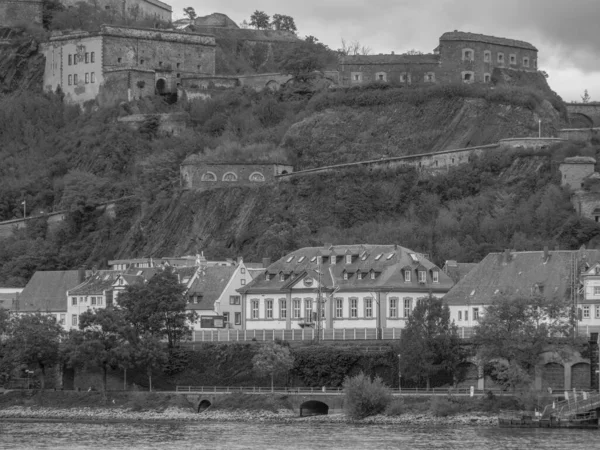 Ren Nehrindeki Koblenz Şehri — Stok fotoğraf