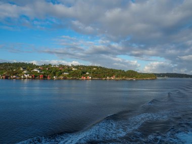 Güzel Norveç 'te gemi yolculuğu