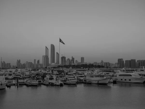 Abu Dhabi Városa Egyesült Arab Emírségekben — Stock Fotó
