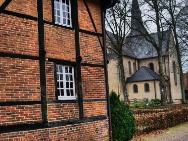 Alman muensterland bölgesindeki küçük Asbeck köyü.