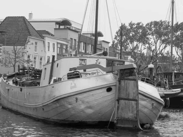 Miasto Leiden Niderlandach — Zdjęcie stockowe