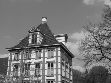 Hollanda 'daki eski şato