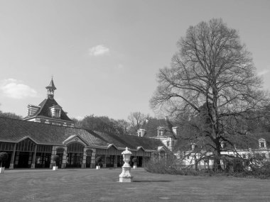 Hollanda 'daki eski şato