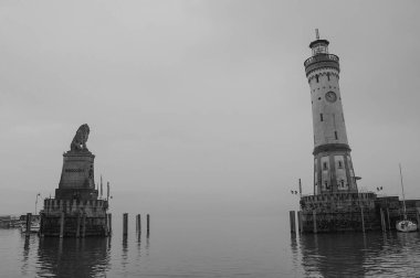Almanya 'daki güzel göl manzarası