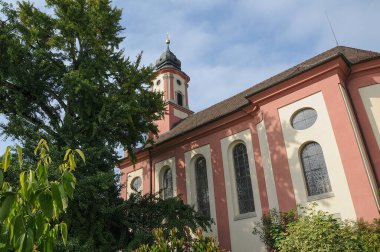 Almanya 'daki güzel göl manzarası