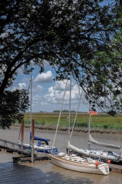 Weener ve nehir Alman Ostfriesland 'da.