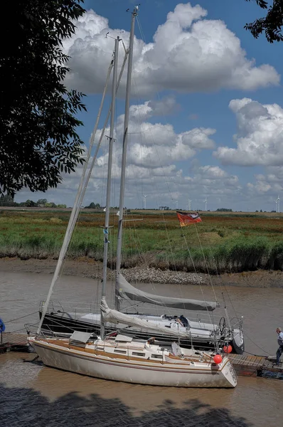 Weener ve nehir Alman Ostfriesland 'da.