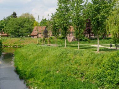 Almanya 'da Berkel nehrindeki eski evler