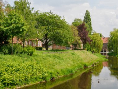 Almanya 'da Berkel nehrindeki eski evler