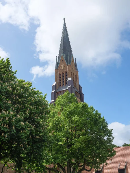Almanya 'nın kuzeyinde Schleswig ve küçük balıkçı köyü Holm