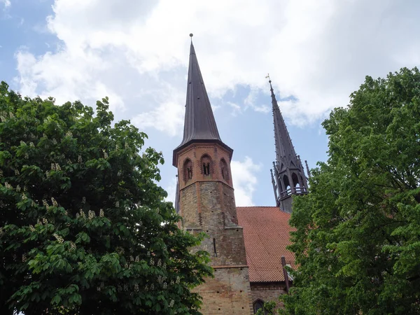 Almanya 'nın kuzeyinde Schleswig ve küçük balıkçı köyü Holm