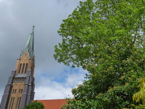 Almanya 'nın kuzeyinde Schleswig ve küçük balıkçı köyü Holm