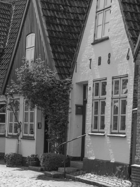 Almanya 'nın kuzeyinde Schleswig ve küçük balıkçı köyü Holm