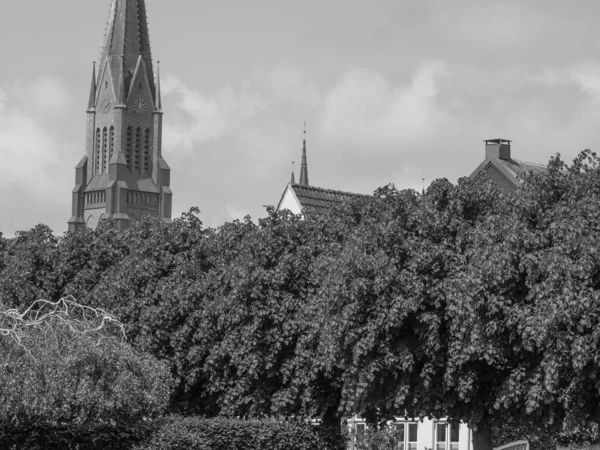 Almanya 'nın kuzeyinde Schleswig ve küçük balıkçı köyü Holm