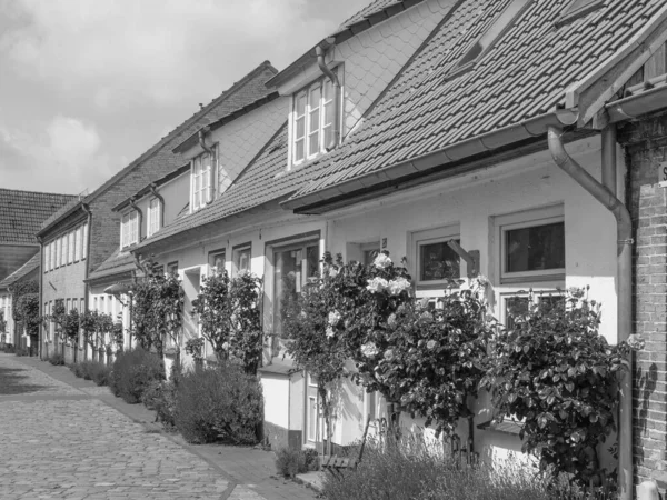 シュレースヴィヒとドイツの小さな漁村ホルム — ストック写真