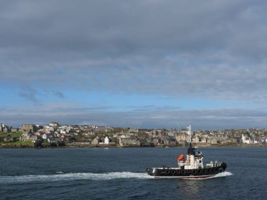 İskoçya 'da Lerwick şehrinin bulunduğu shetland adaları