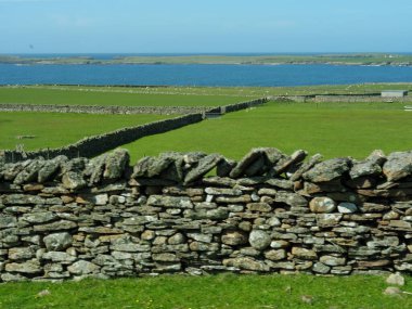 İskoçya 'da Lerwick şehrinin bulunduğu shetland adaları