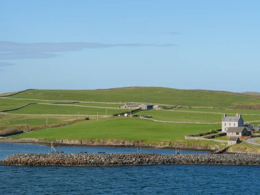 İskoçya 'da Lerwick şehrinin bulunduğu shetland adaları