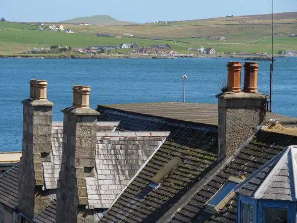 İskoçya 'da Lerwick şehrinin bulunduğu shetland adaları