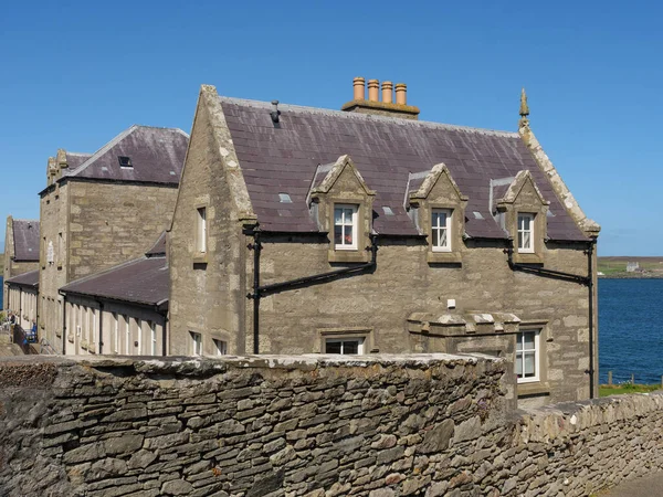 İskoçya 'da Lerwick şehrinin bulunduğu shetland adaları