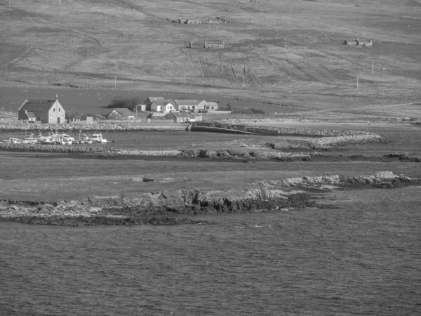 İskoçya 'da Lerwick şehrinin bulunduğu shetland adaları